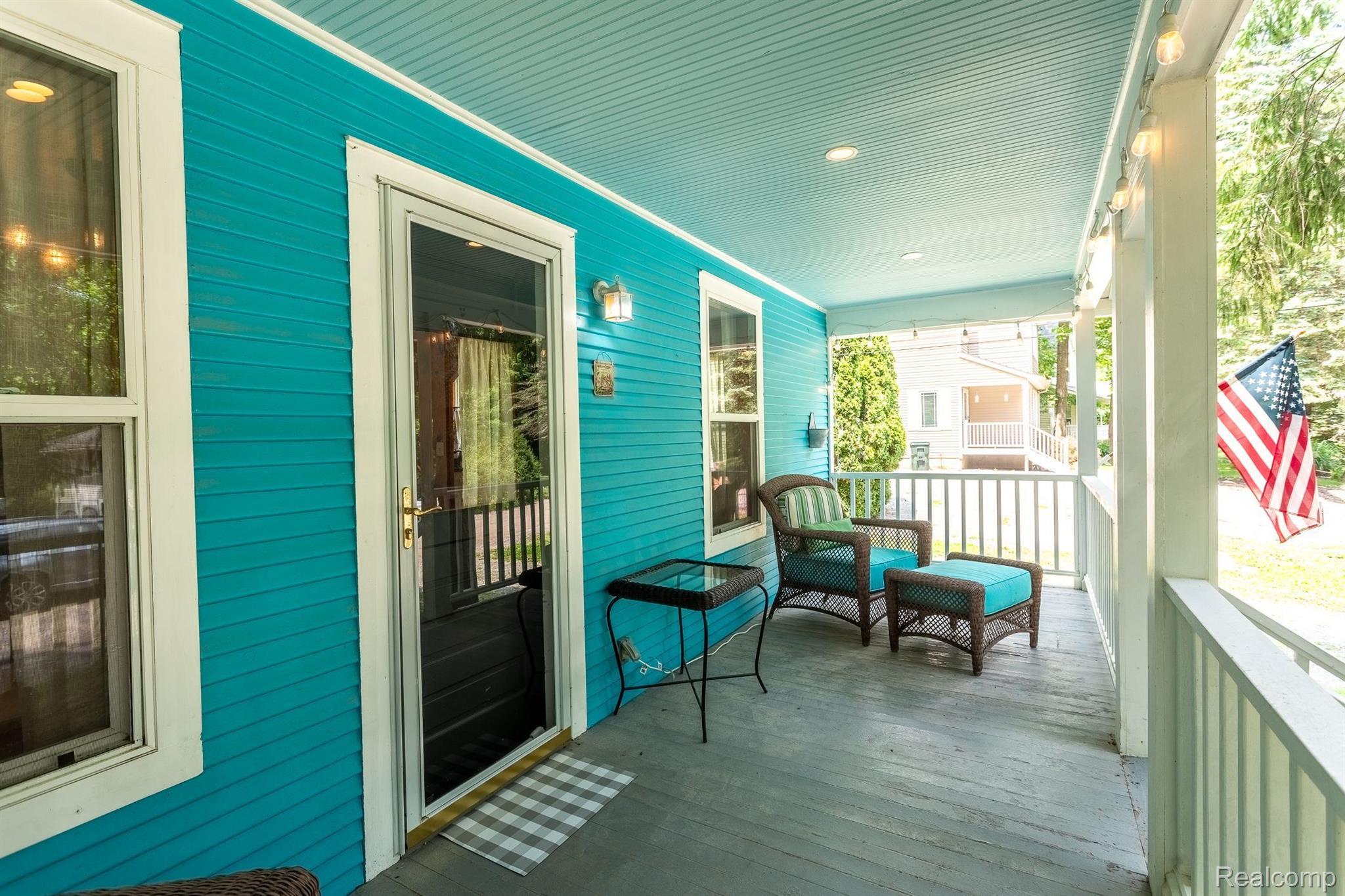 725 Camilla Boulevard