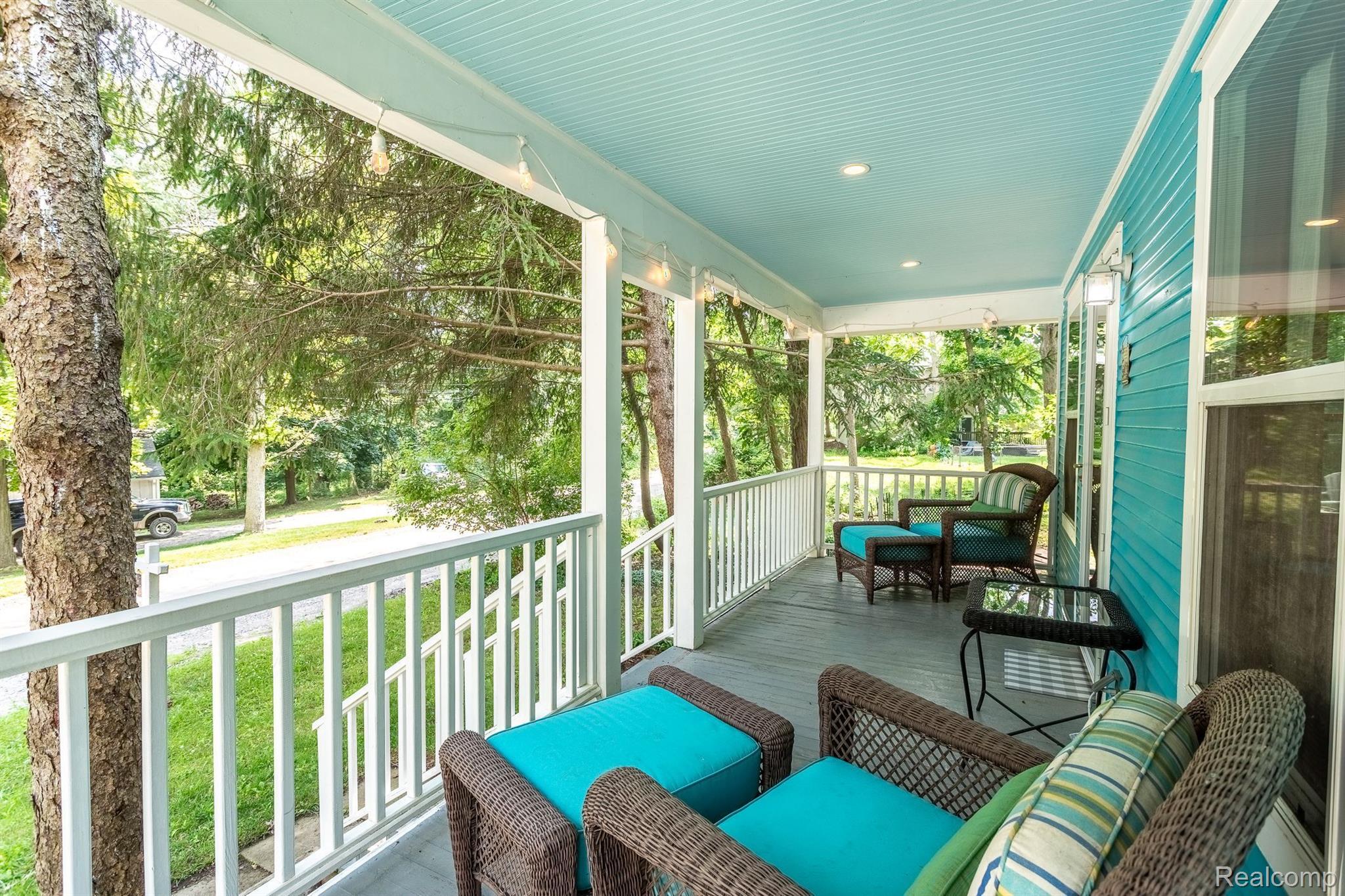 725 Camilla Boulevard