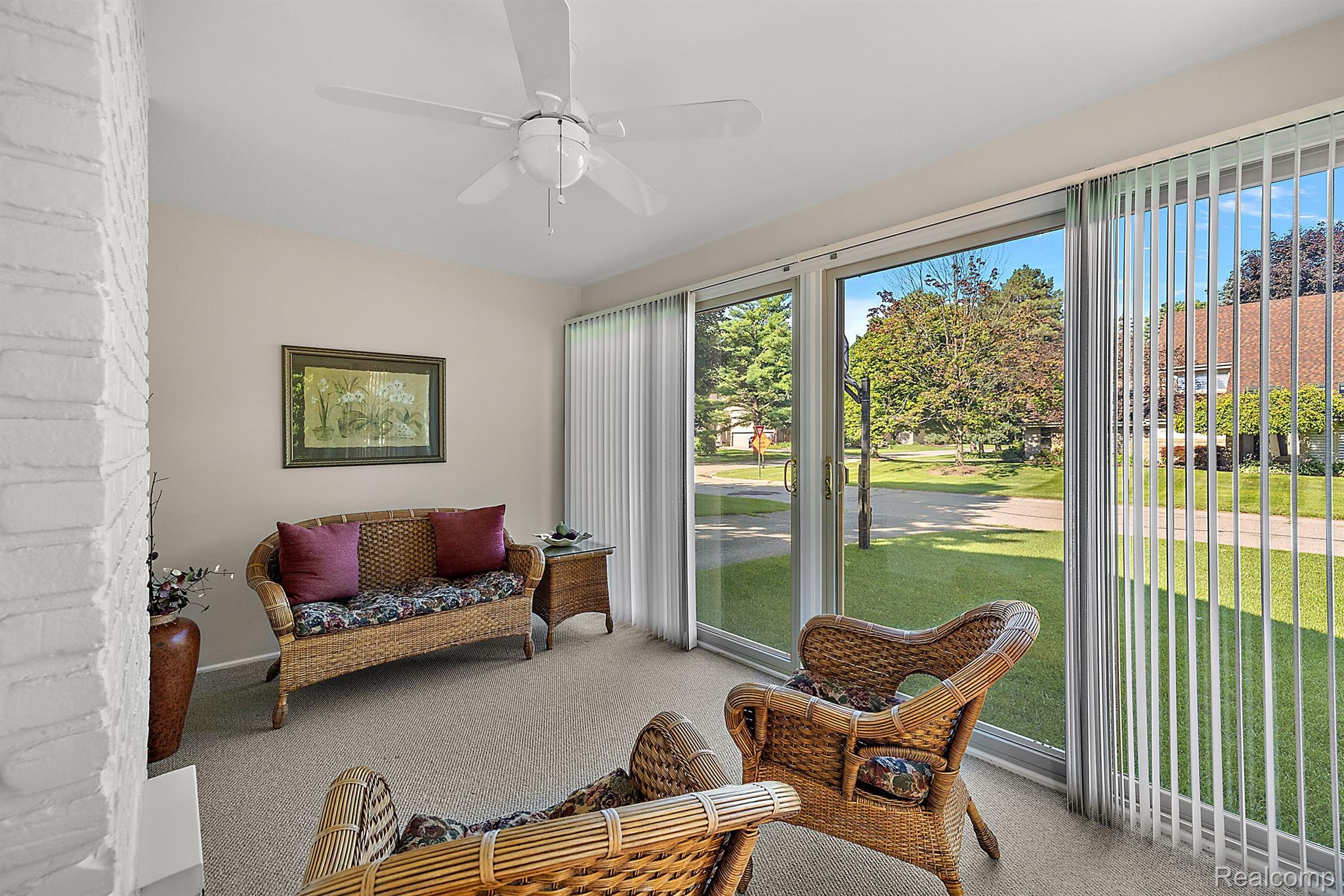8282 WOODSPUR Drive