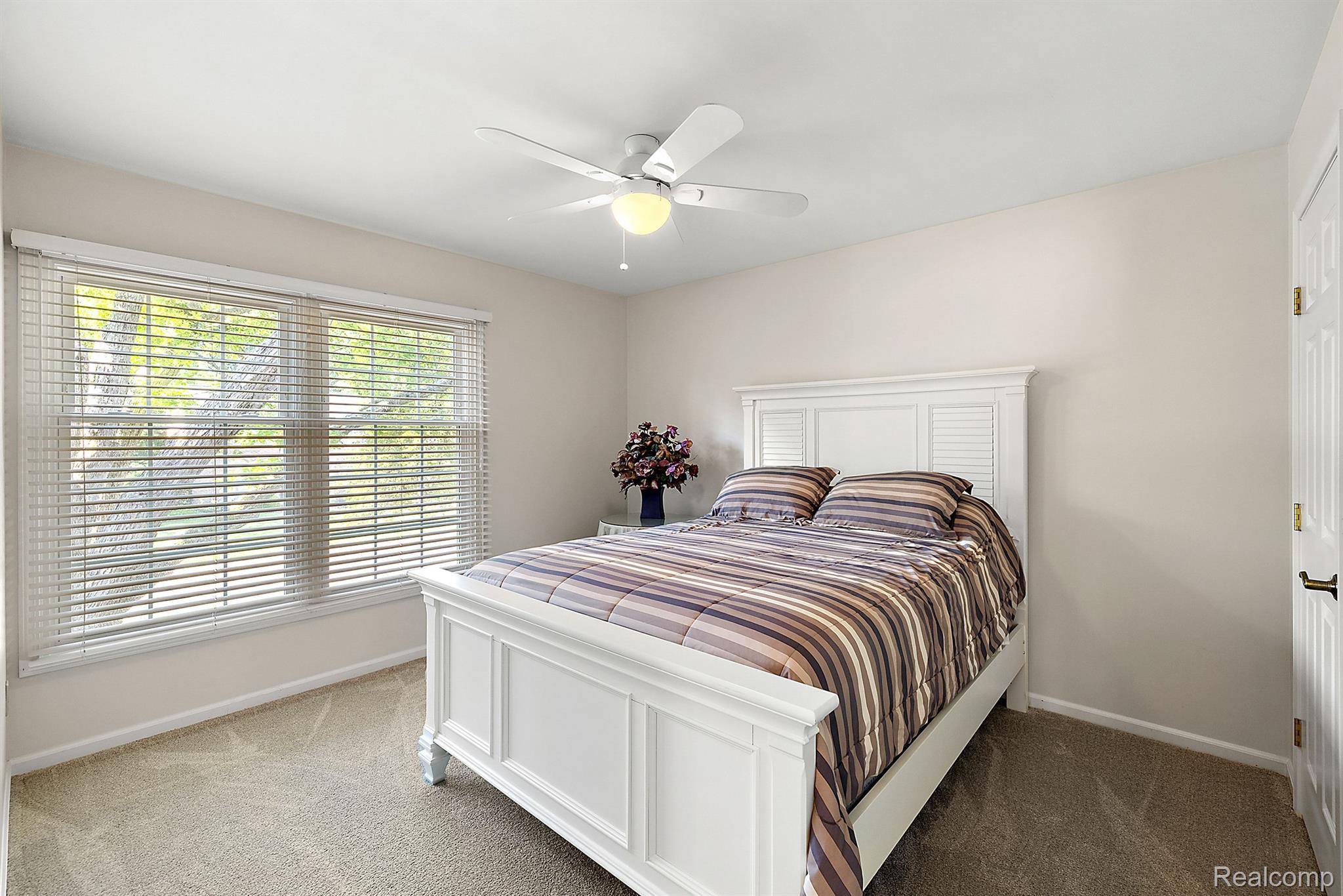 8282 WOODSPUR Drive