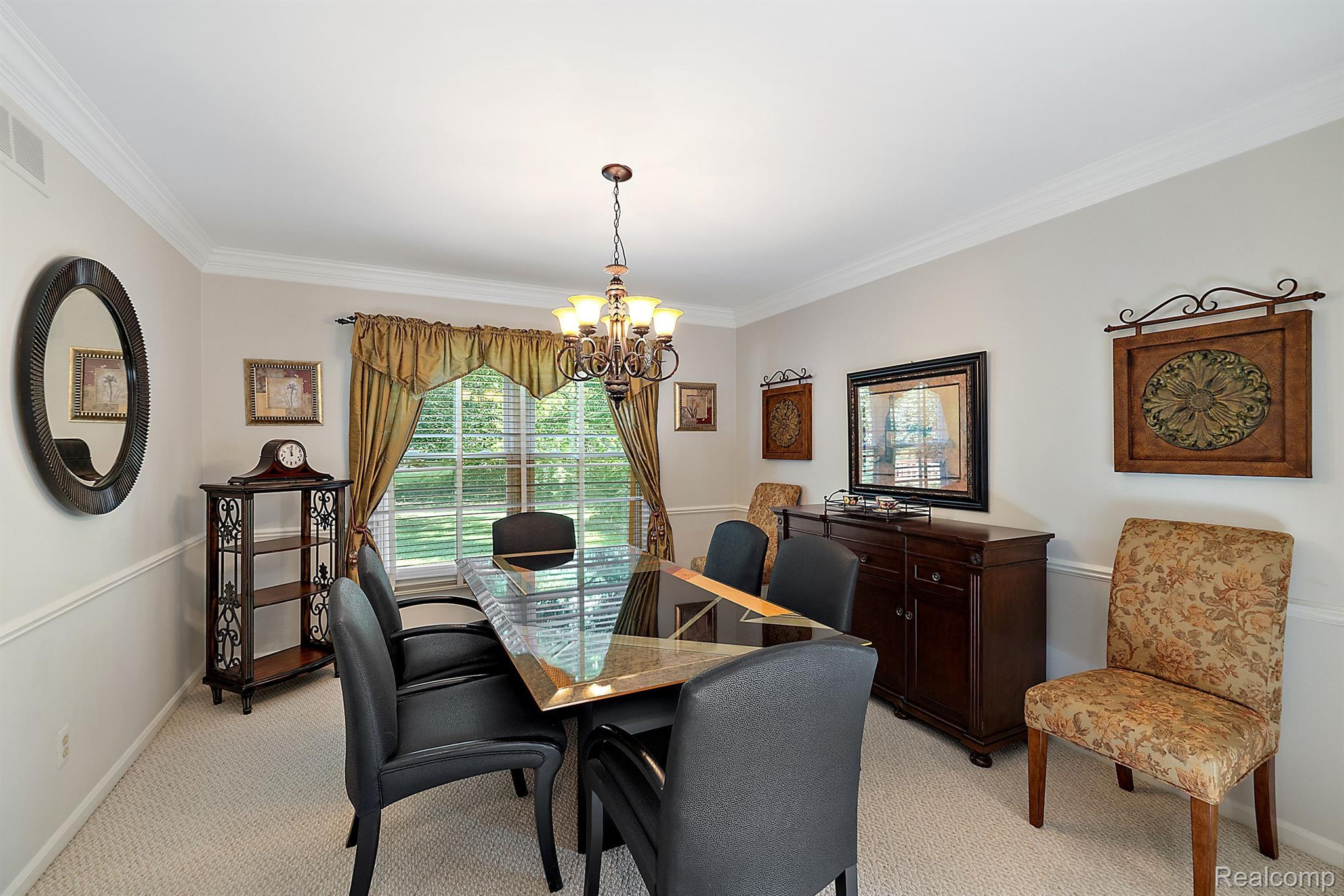8282 WOODSPUR Drive