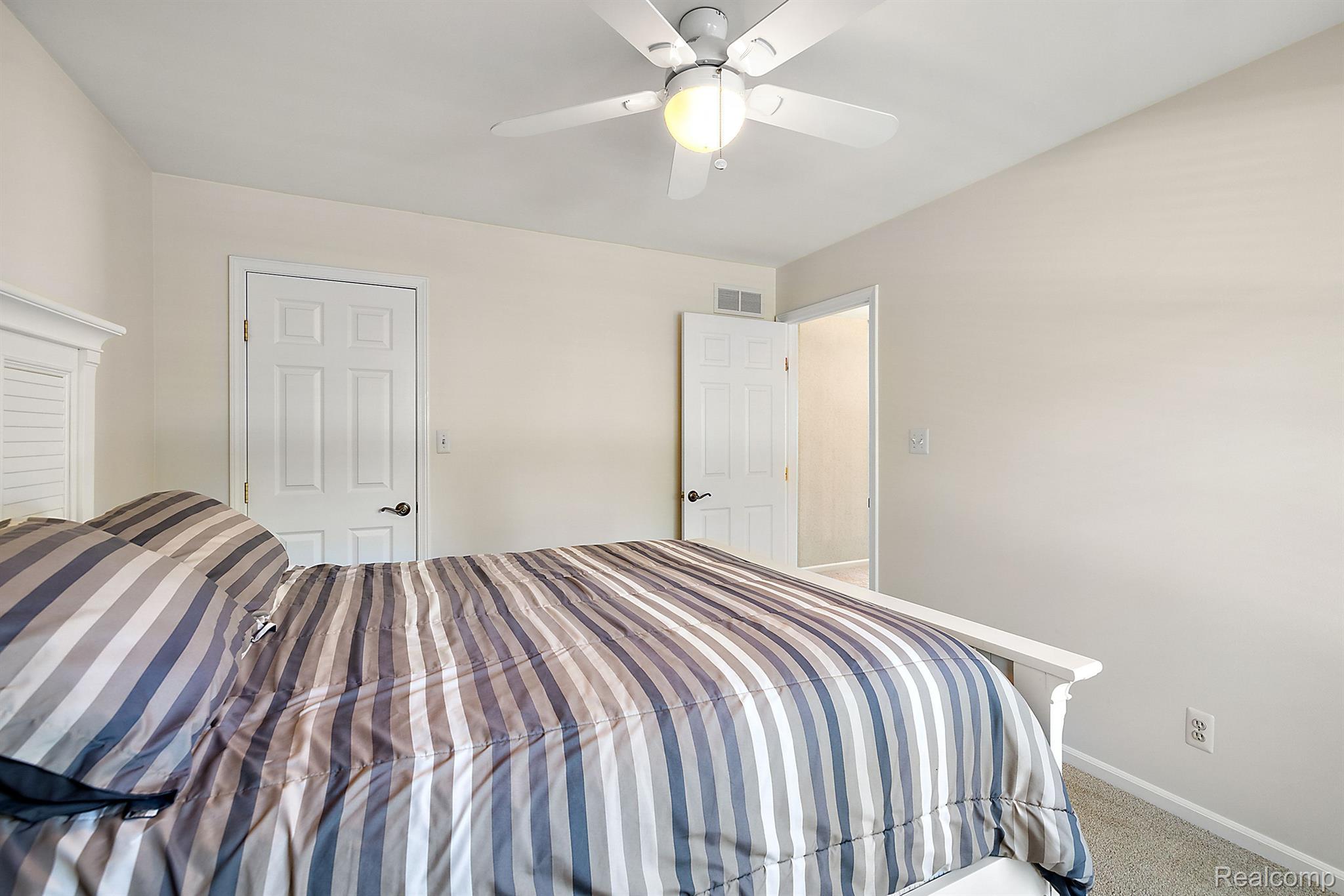 8282 WOODSPUR Drive