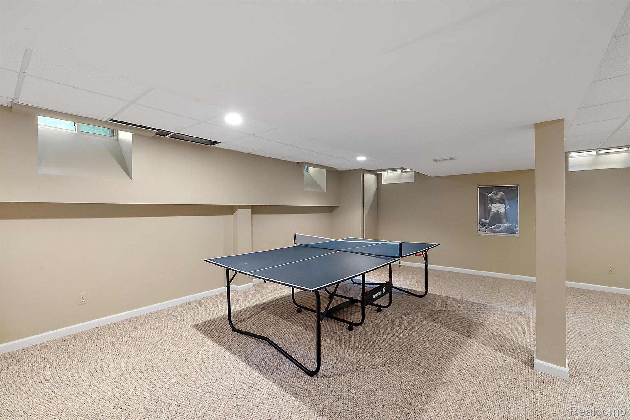 8282 WOODSPUR Drive