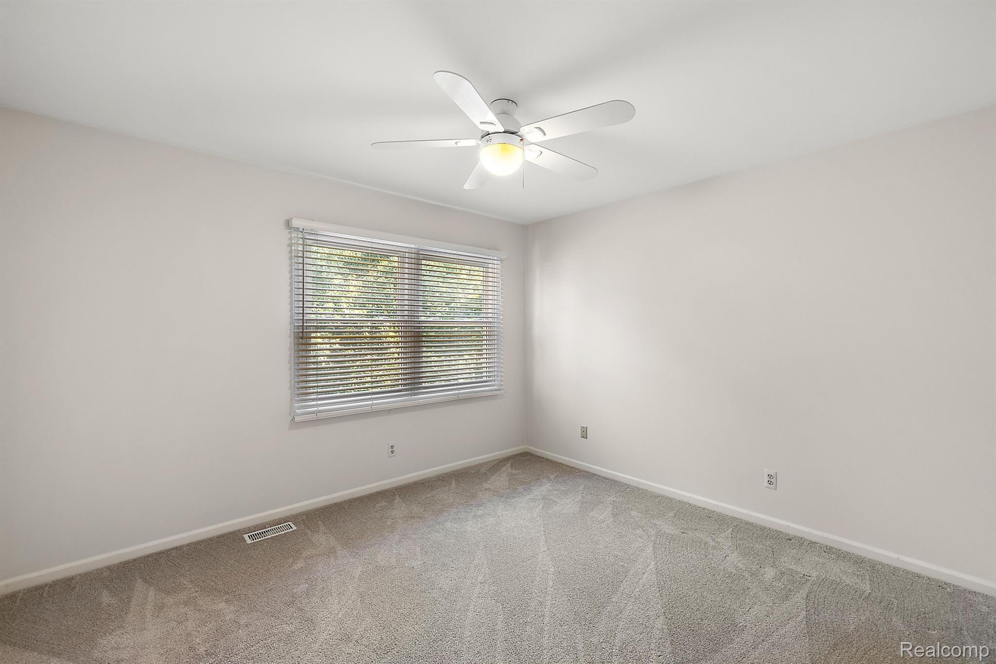 8282 WOODSPUR Drive