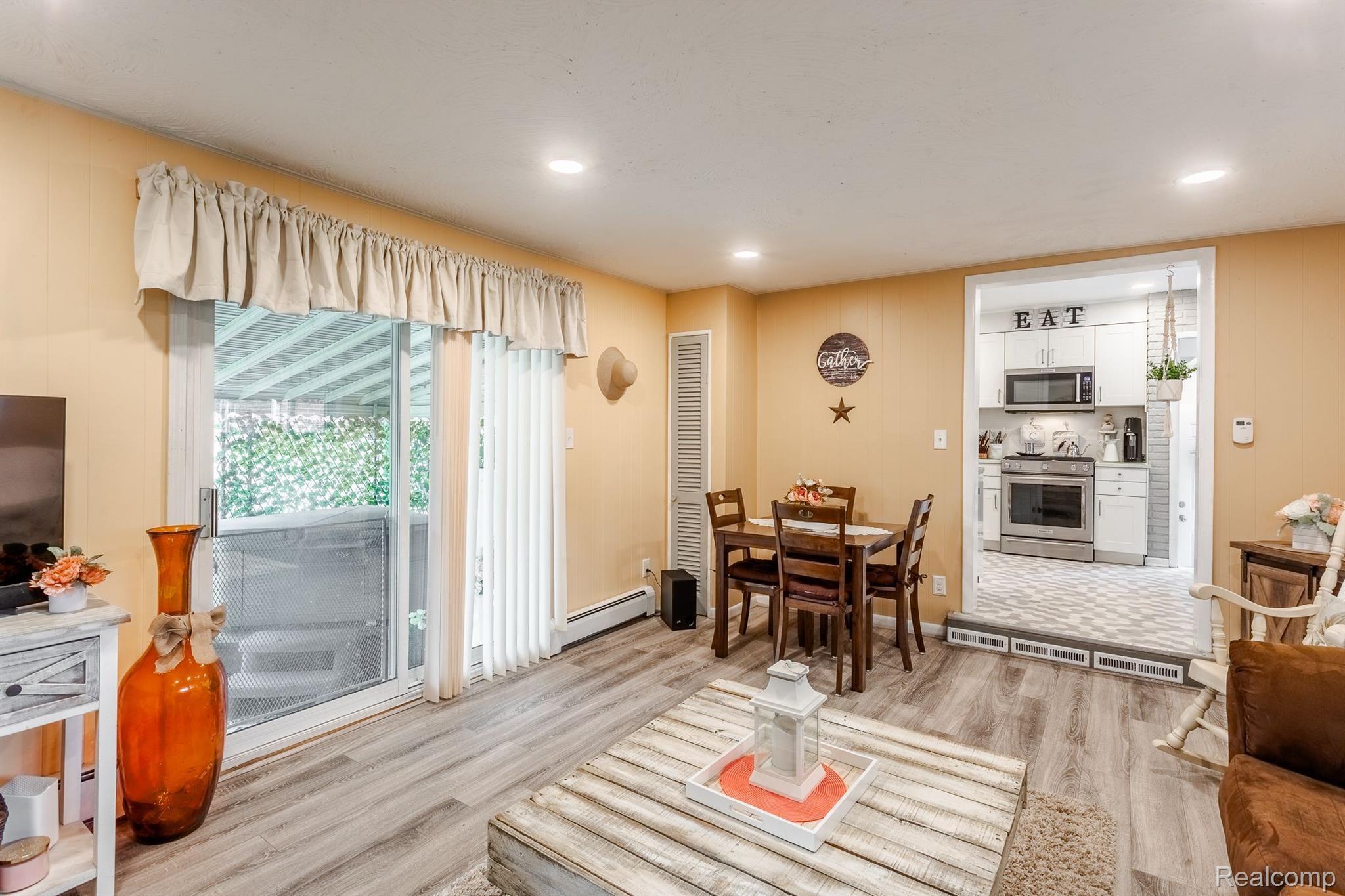 3219 N Vermont Avenue