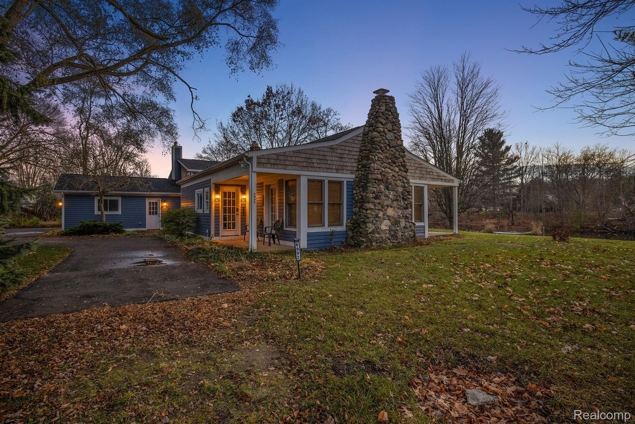 6992 Biscayne Avenue