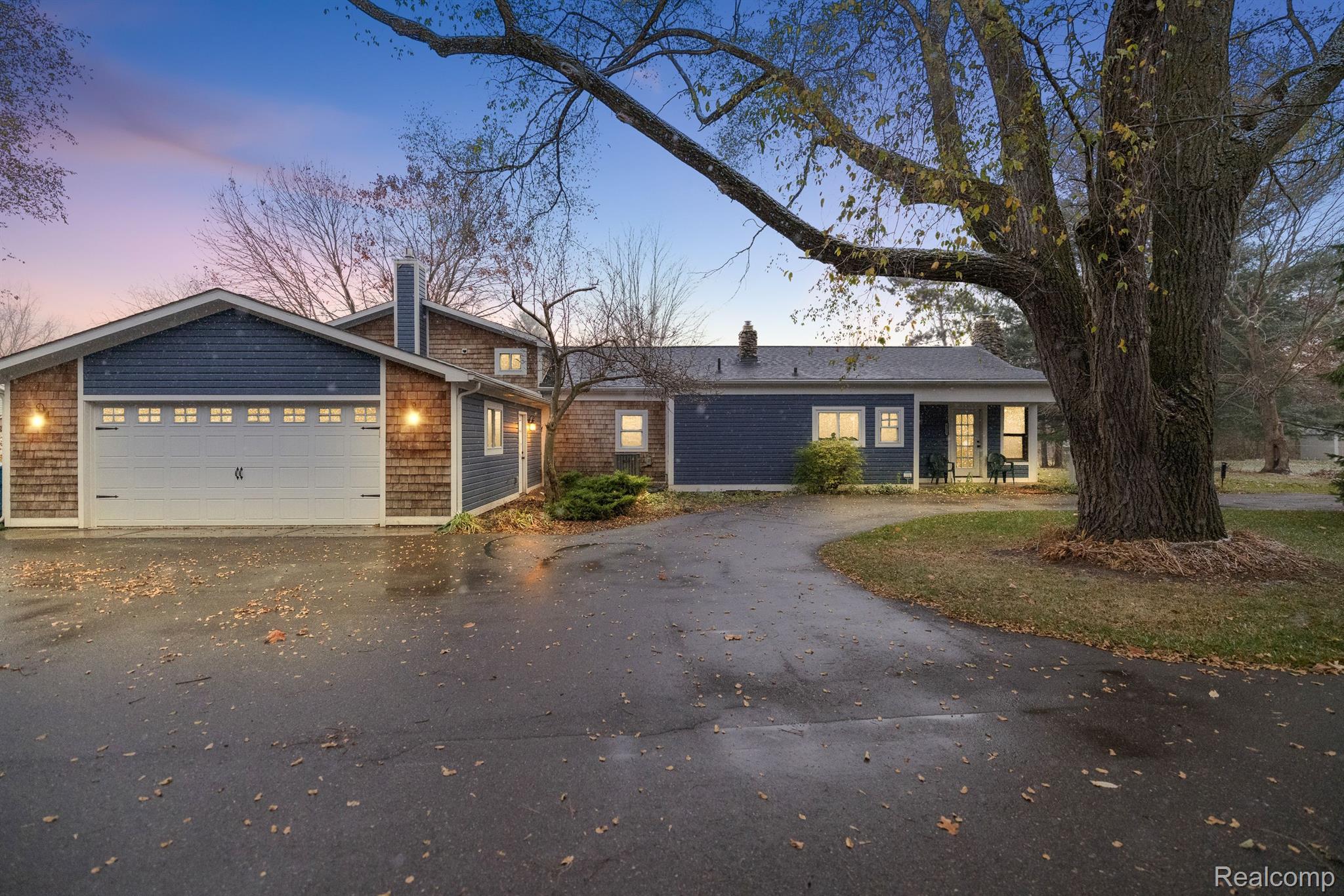 6992 Biscayne Avenue