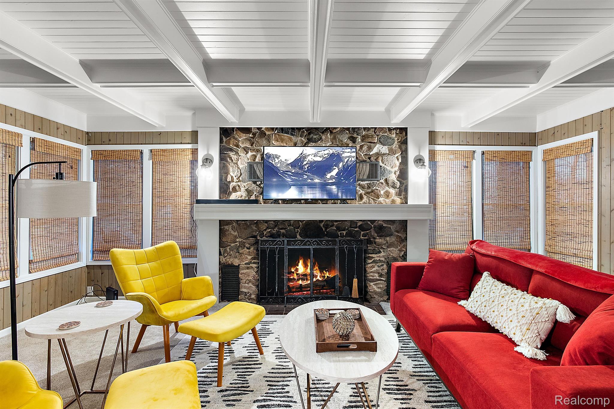 6992 Biscayne Avenue