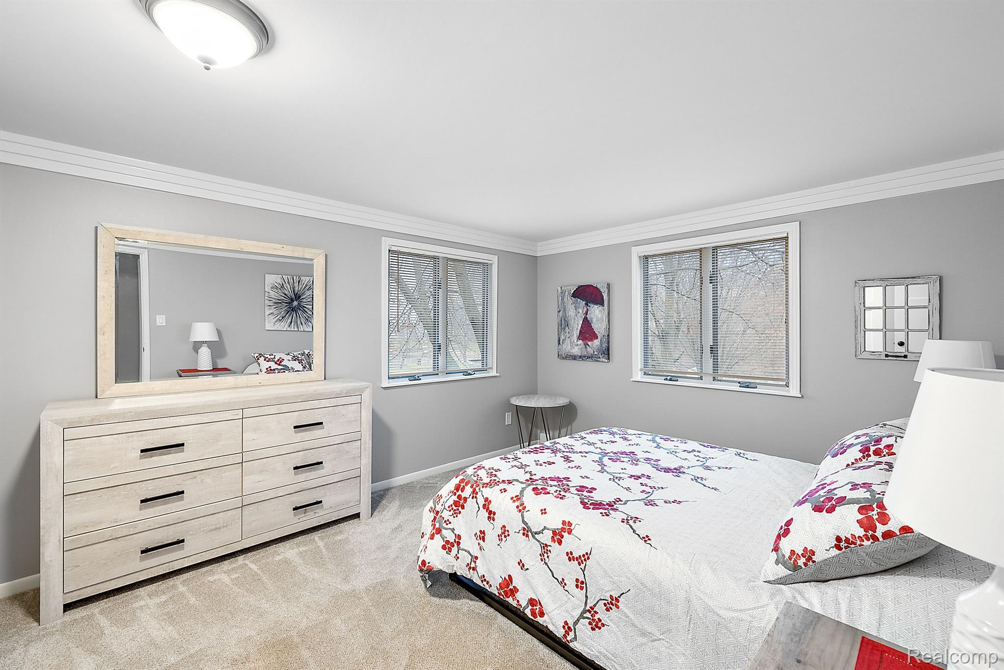 6992 Biscayne Avenue