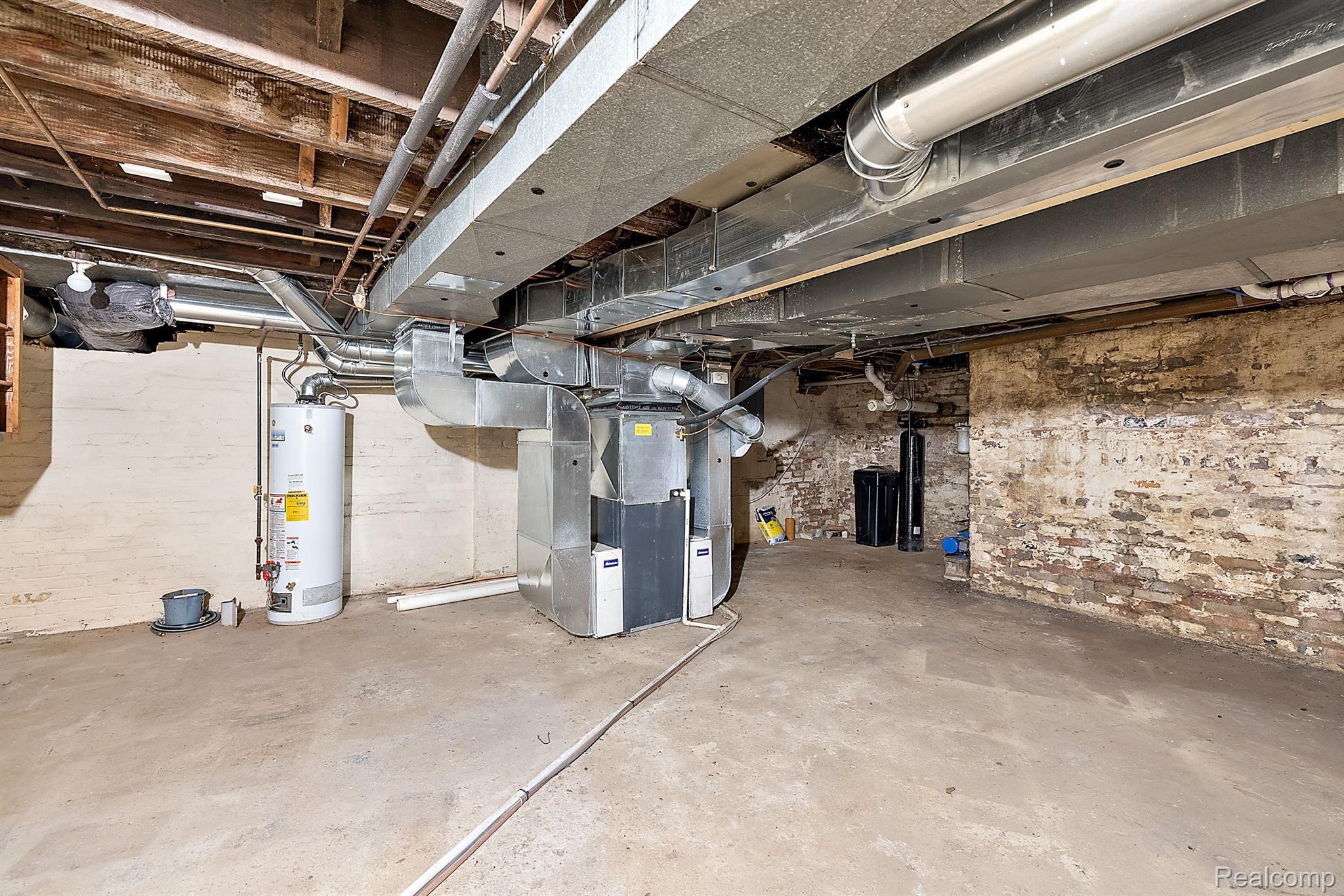 6992 Biscayne Avenue