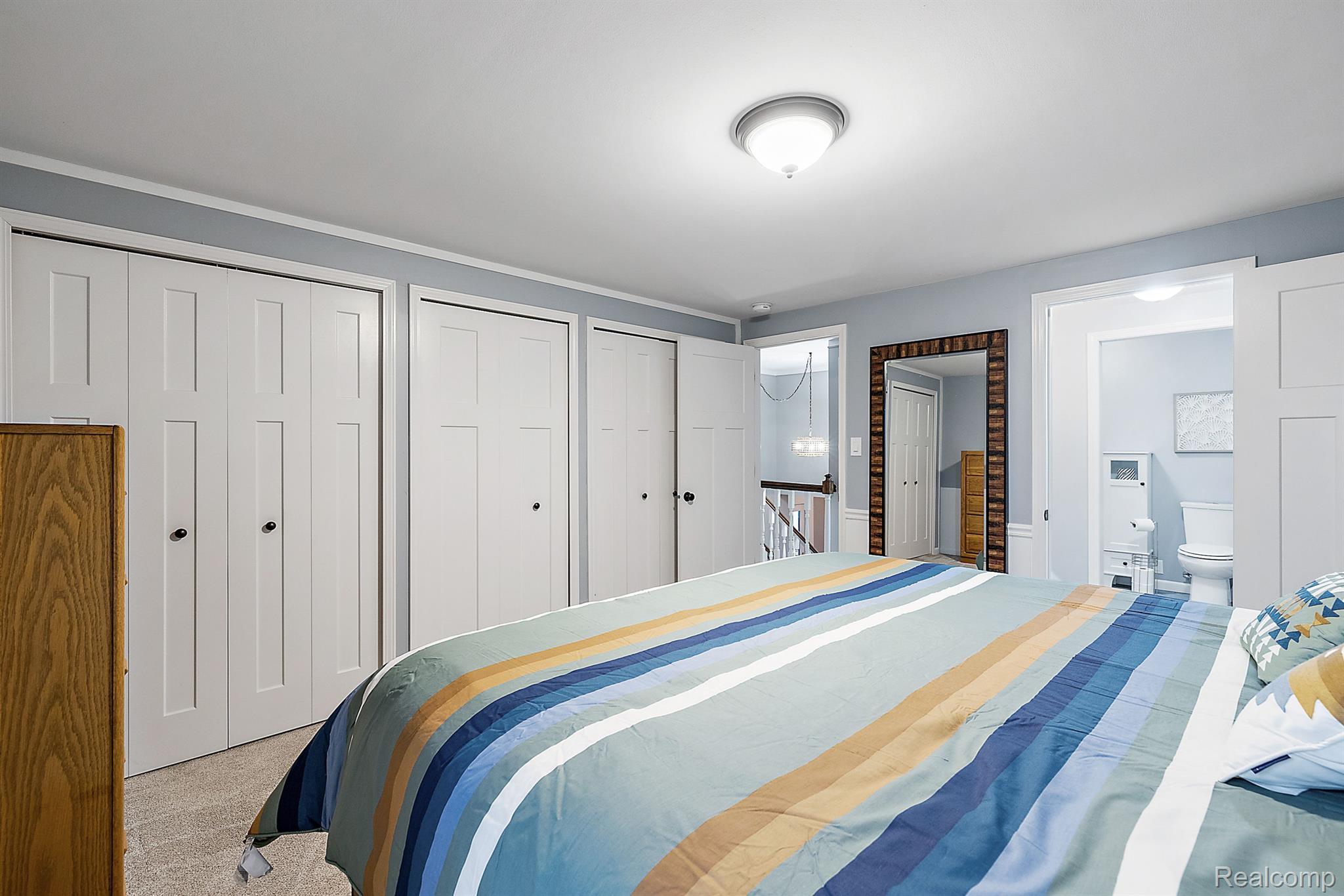 6992 Biscayne Avenue