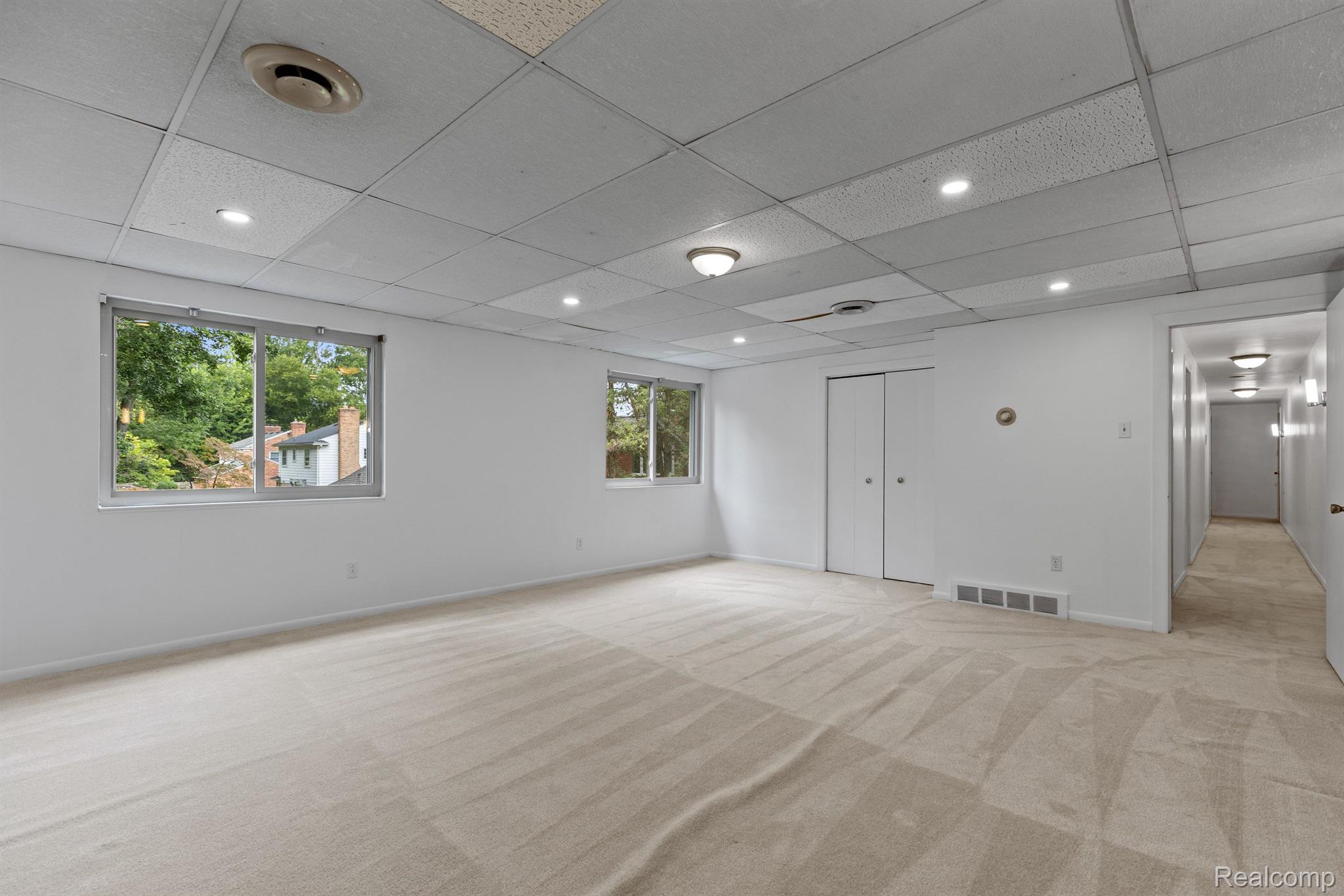 195 Kercheval Avenue