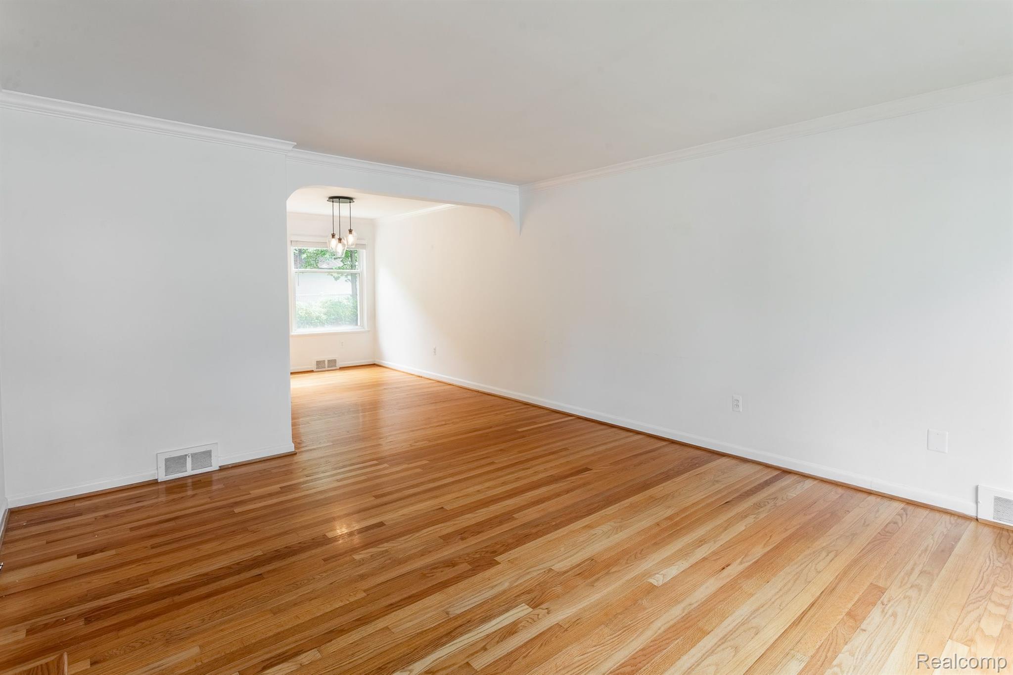 1035 N Old Woodward Avenue 2