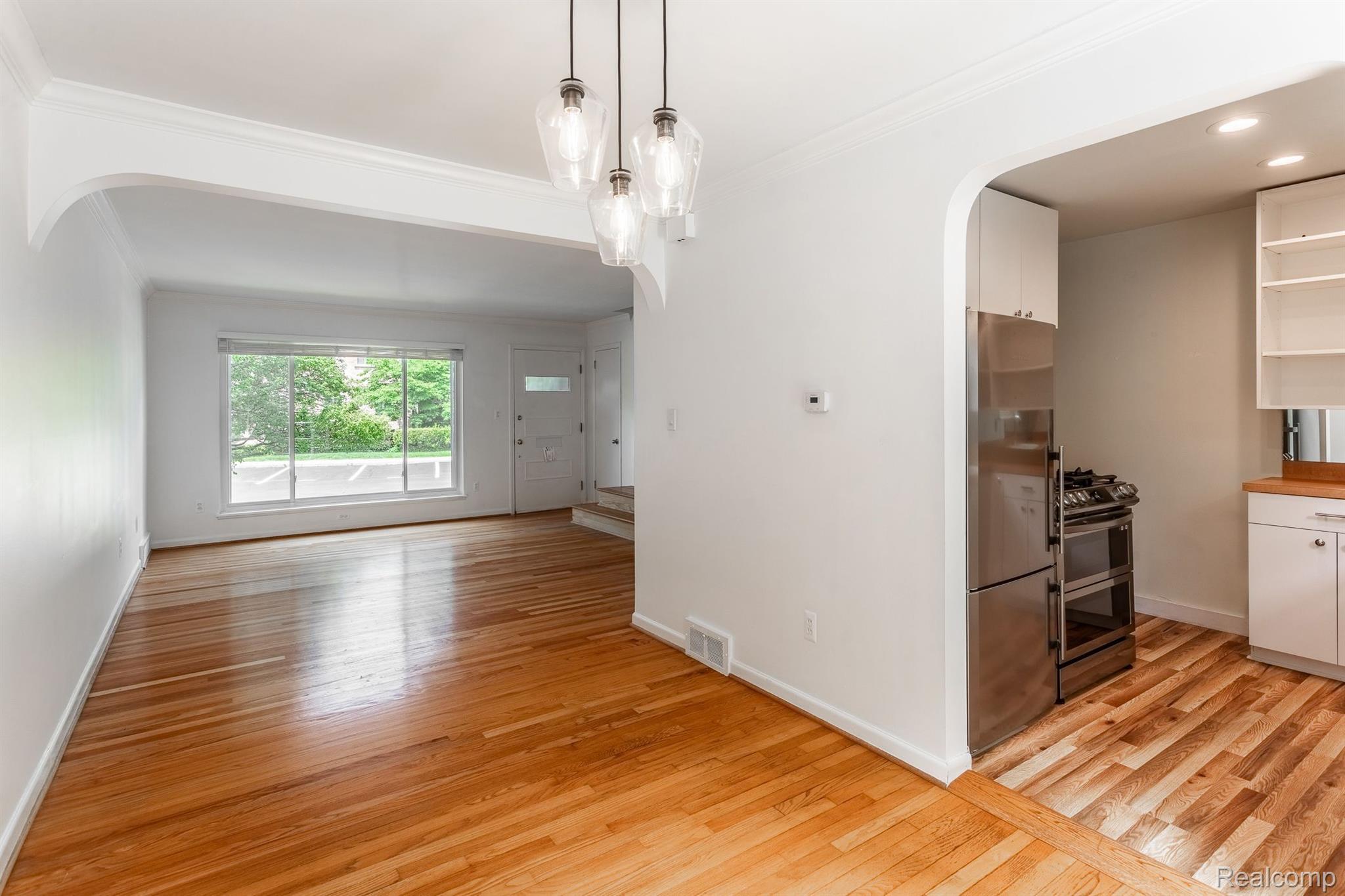 1035 N Old Woodward Avenue 2