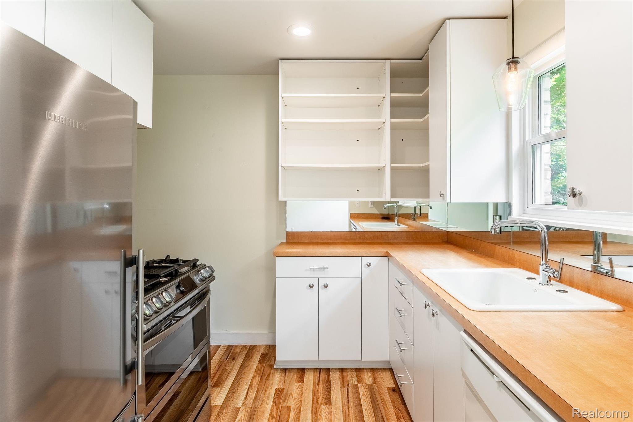 1035 N Old Woodward Avenue 2