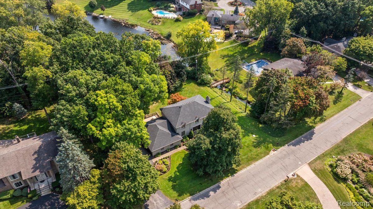 4363 SUNNINGDALE Drive