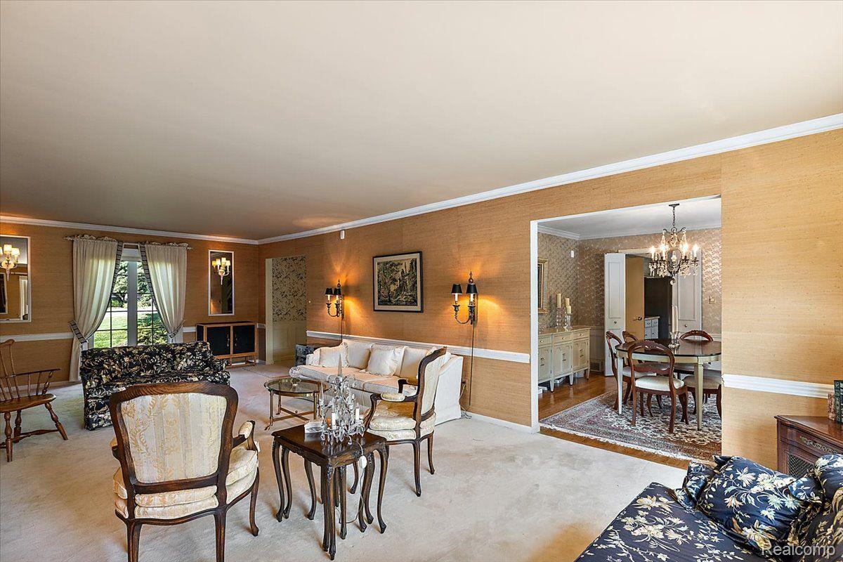 4363 SUNNINGDALE Drive