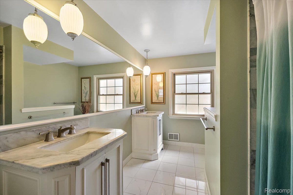 4363 SUNNINGDALE Drive