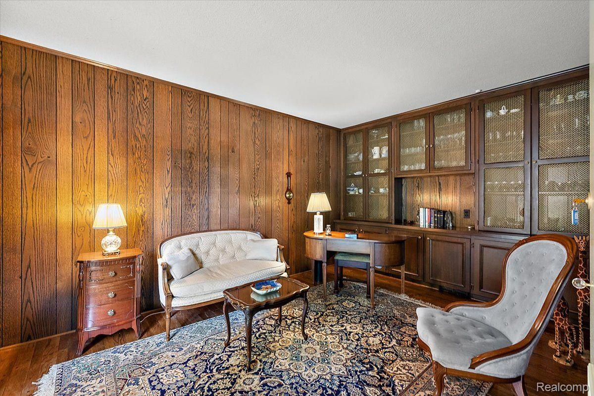 4363 SUNNINGDALE Drive