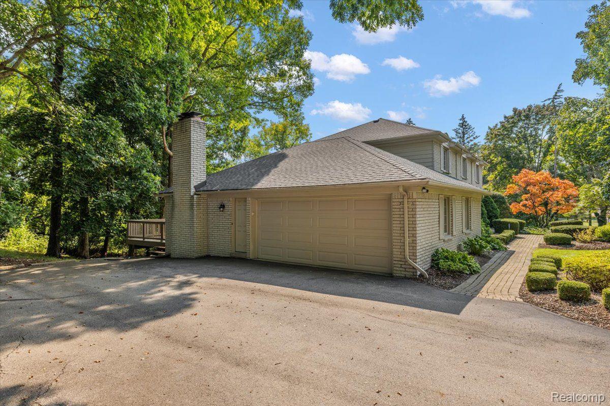 4363 SUNNINGDALE Drive