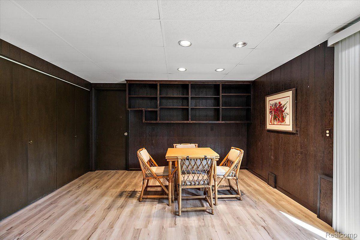 4363 SUNNINGDALE Drive