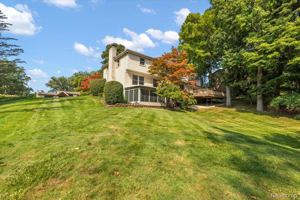 4363 SUNNINGDALE Drive