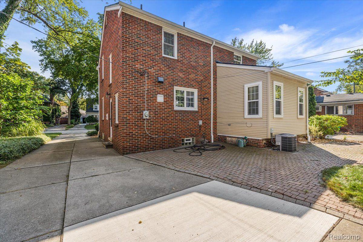 550 S Denwood Street