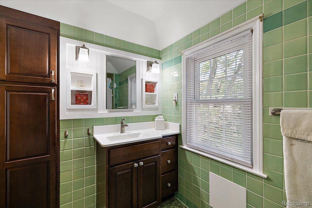 550 S Denwood Street