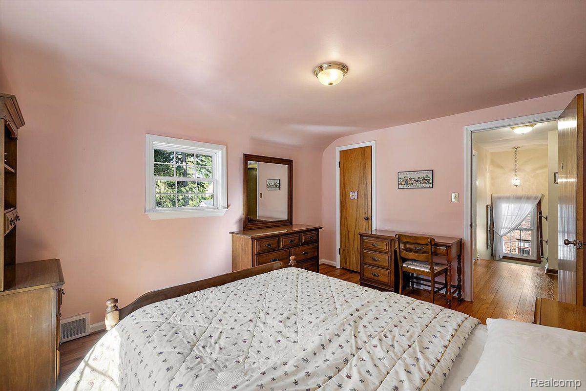 550 S Denwood Street