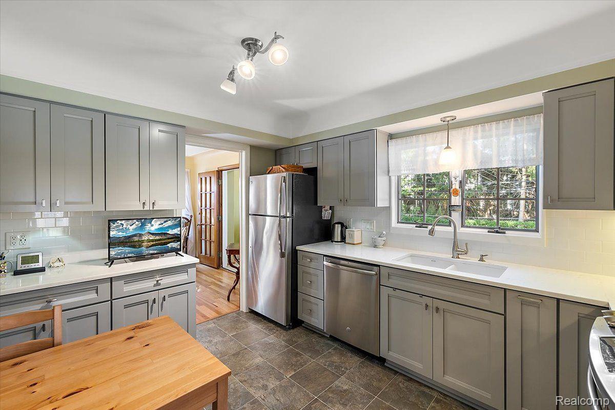 550 S Denwood Street