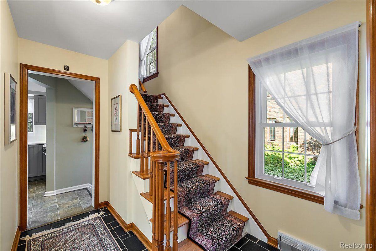 550 S Denwood Street