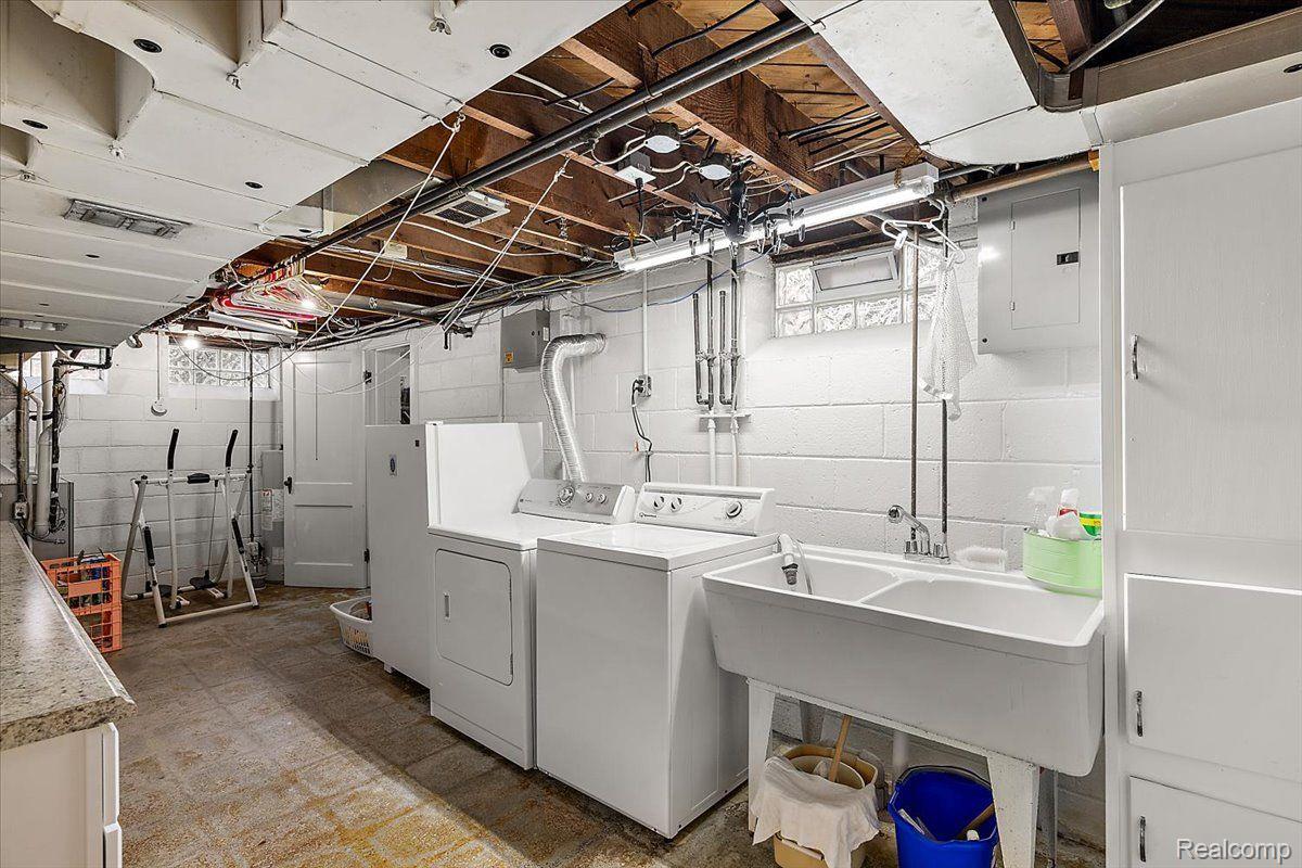 550 S Denwood Street