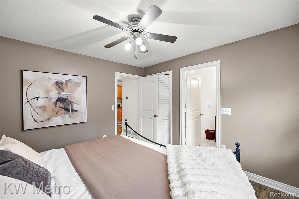 1298 S Cass Lake Road