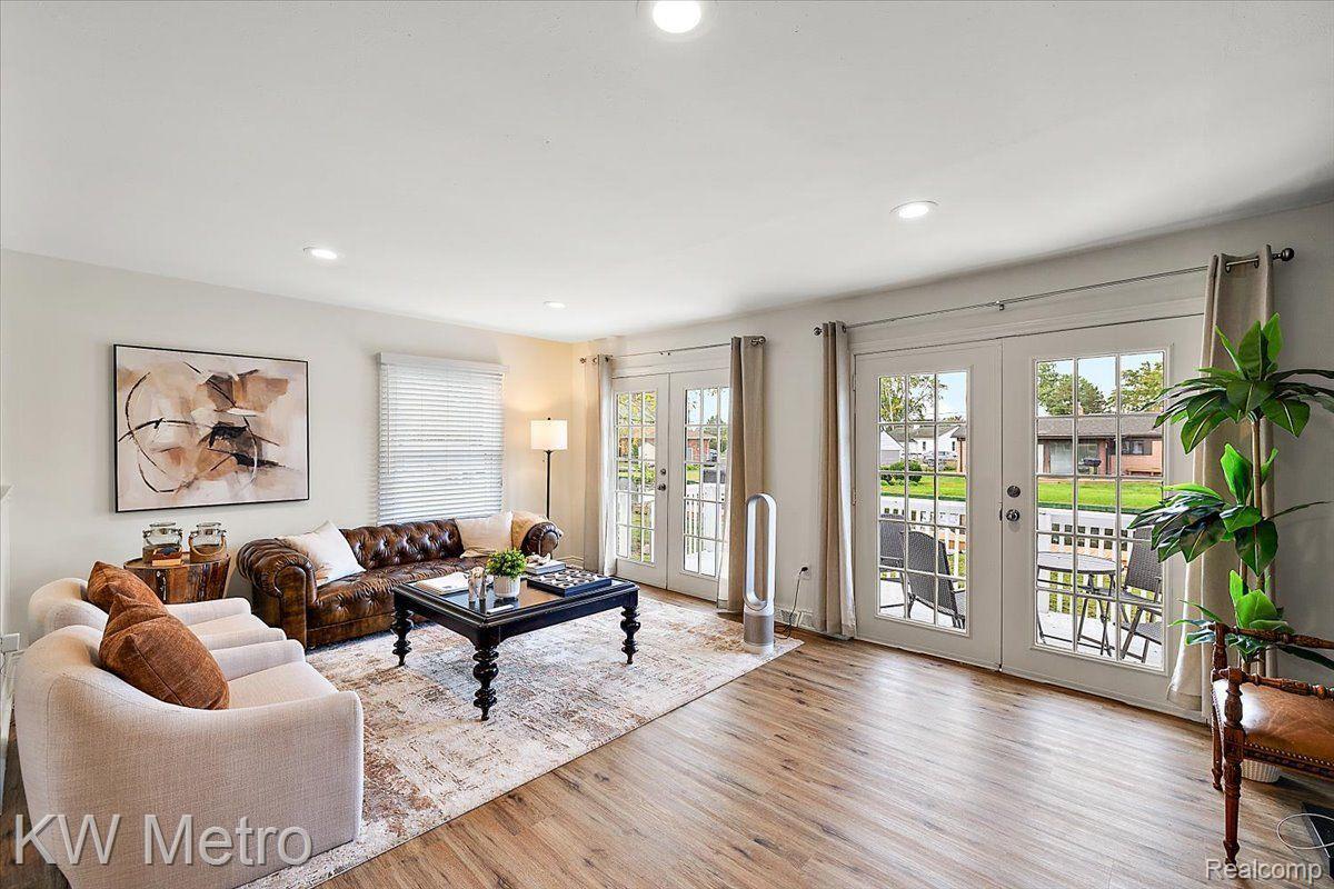 1298 S Cass Lake Road