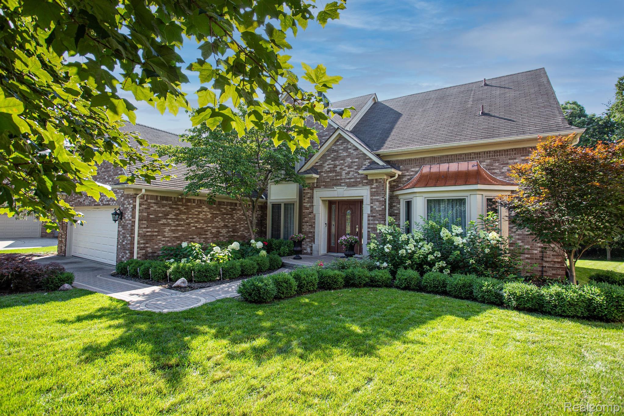 3349 Rocky Crest Drive