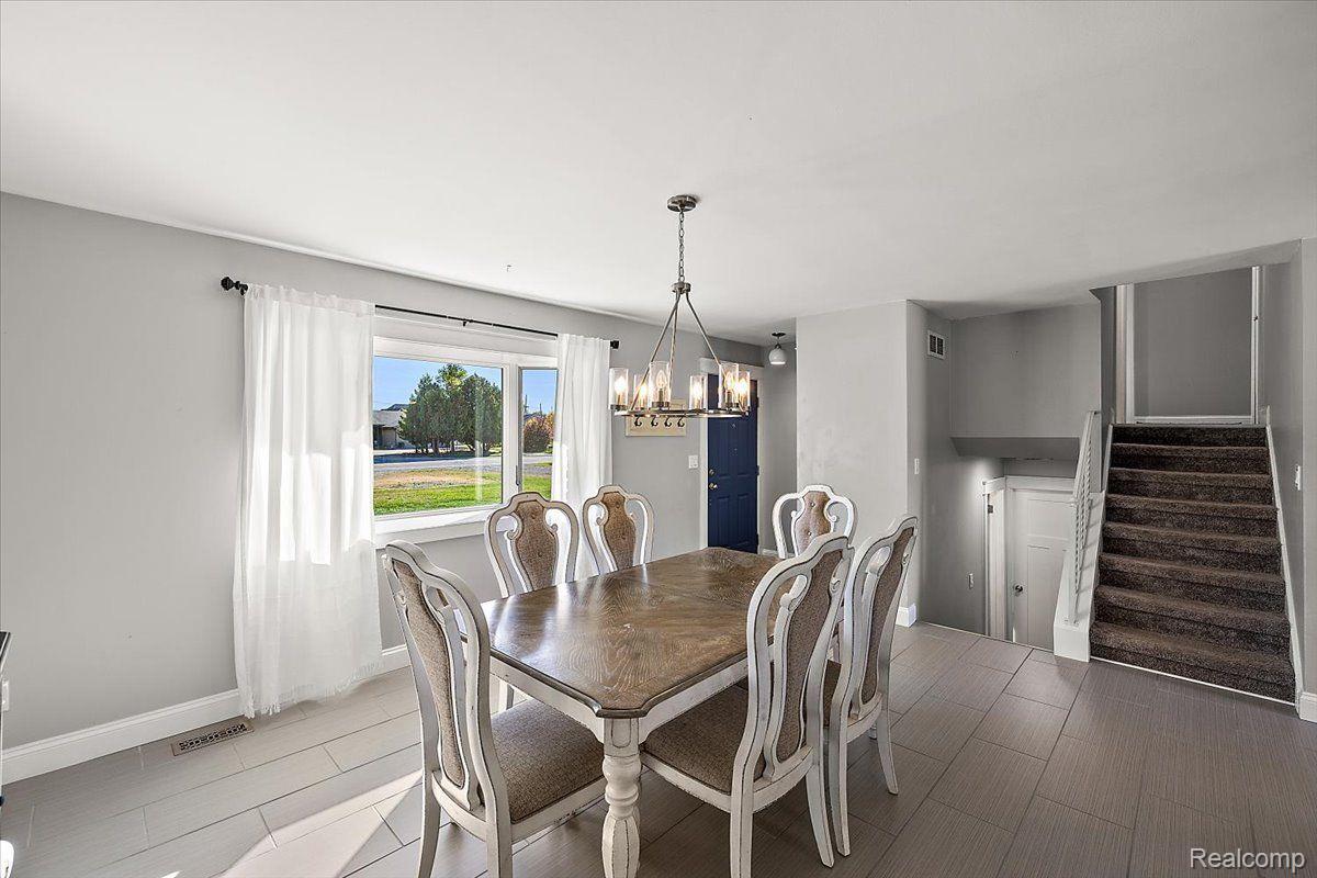 48277 Jefferson Avenue