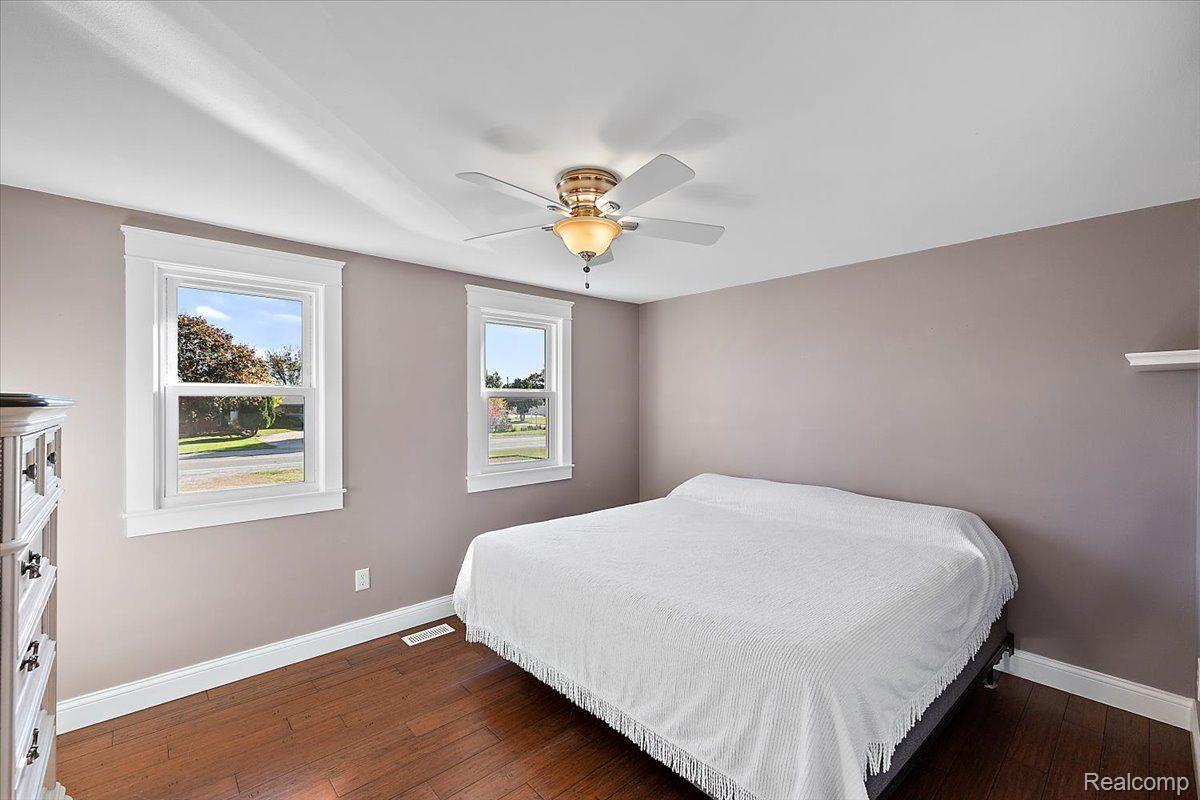 48277 Jefferson Avenue