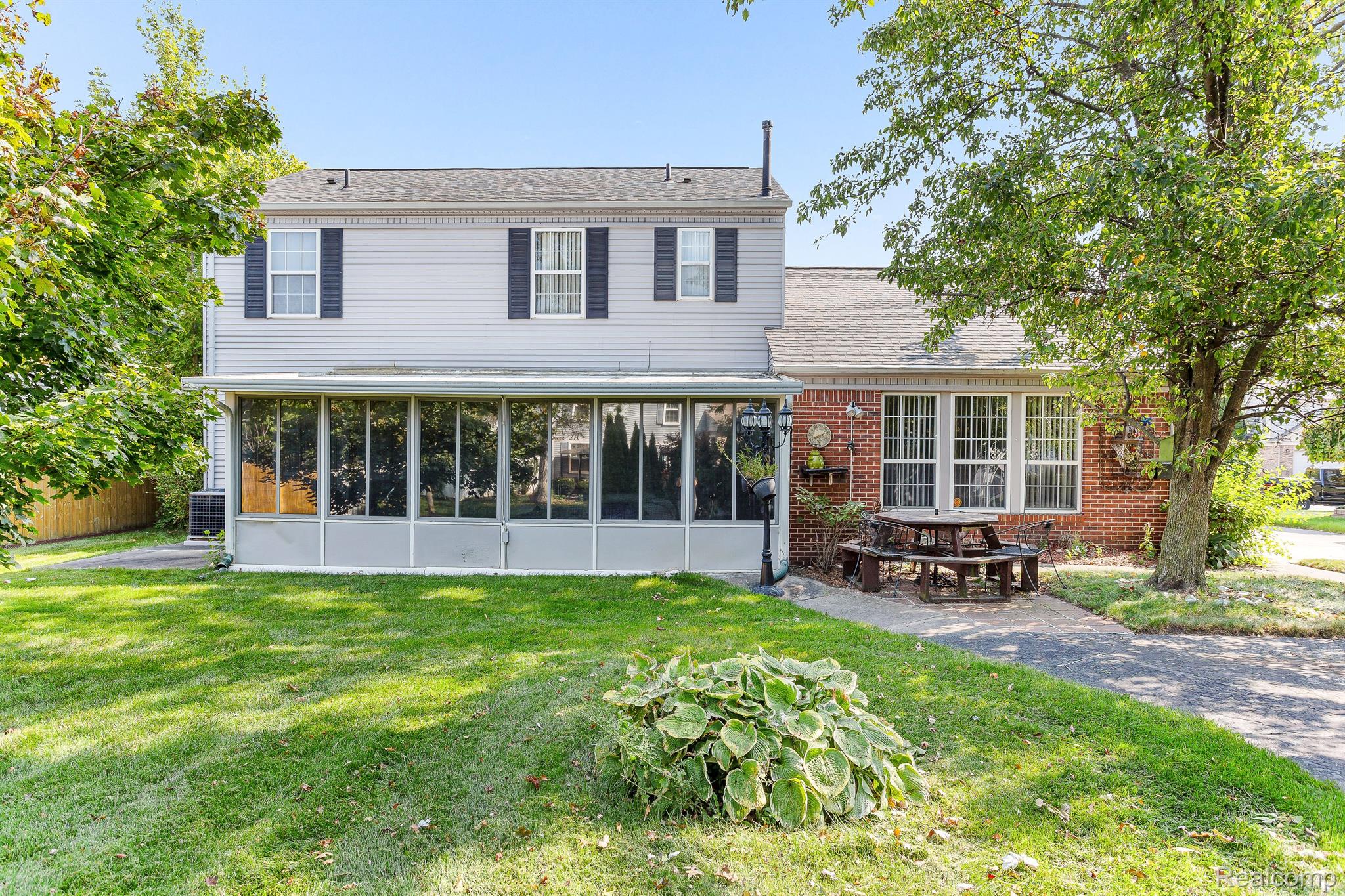 6320 Thornwood Drive