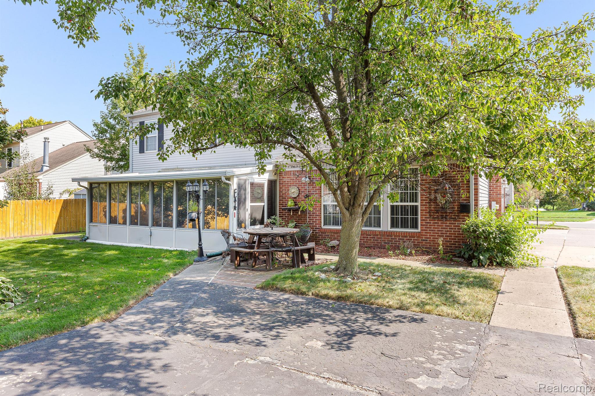 6320 Thornwood Drive