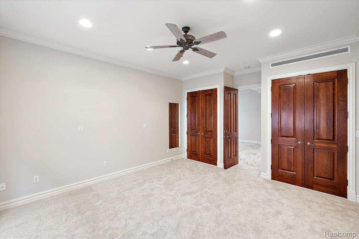 2014 WILLOW BEACH Street