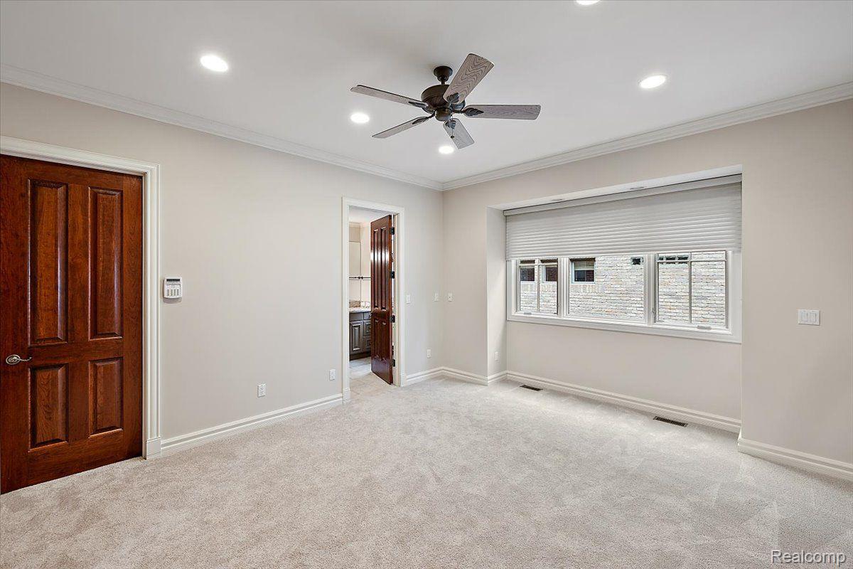 2014 WILLOW BEACH Street