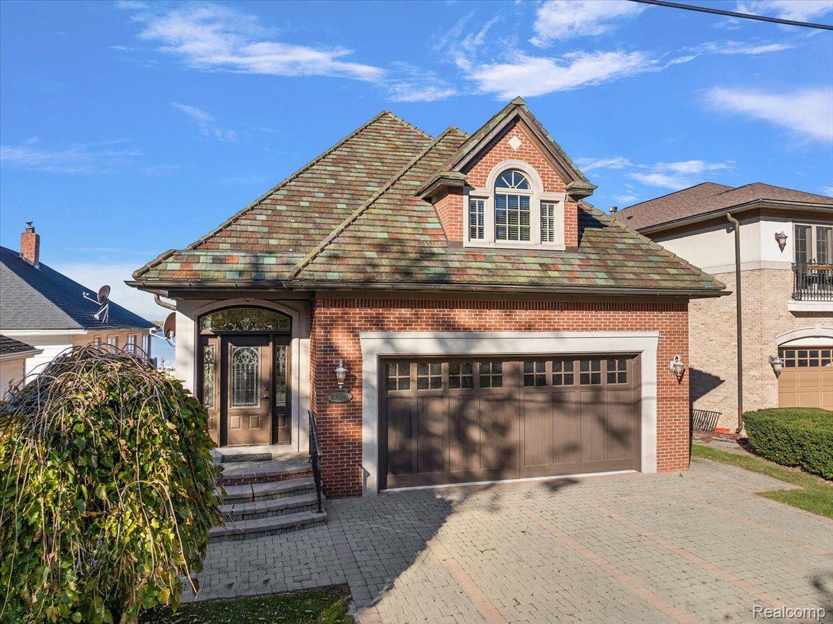 2014 WILLOW BEACH Street