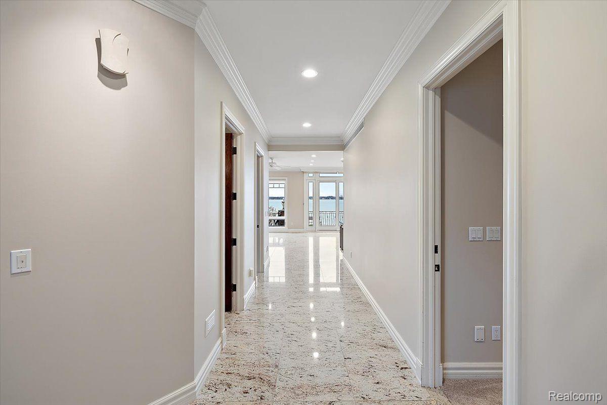 2014 WILLOW BEACH Street