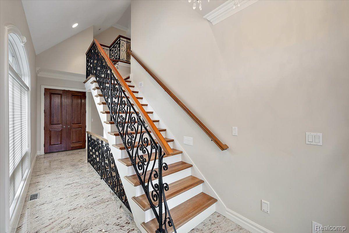 2014 WILLOW BEACH Street