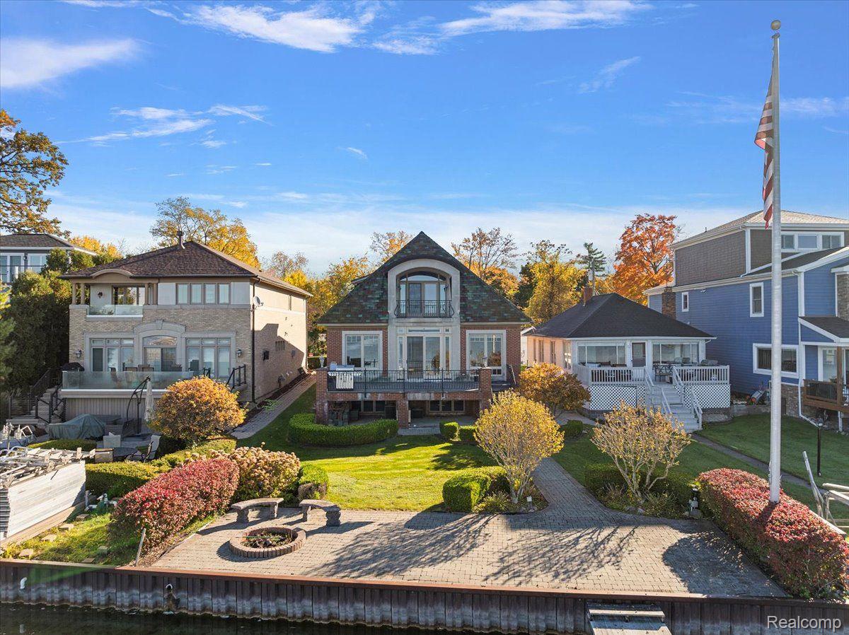 2014 WILLOW BEACH Street