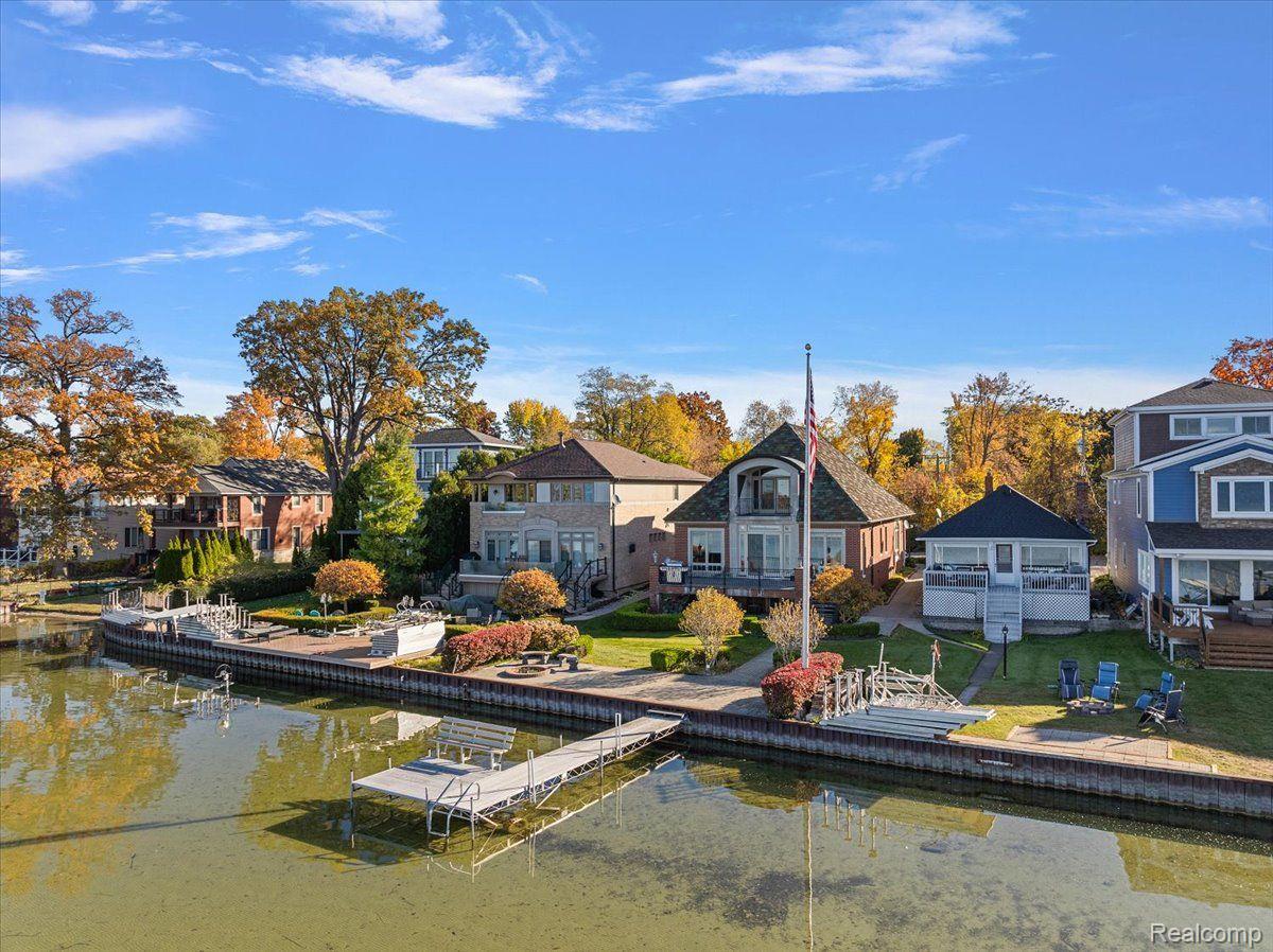 2014 WILLOW BEACH Street
