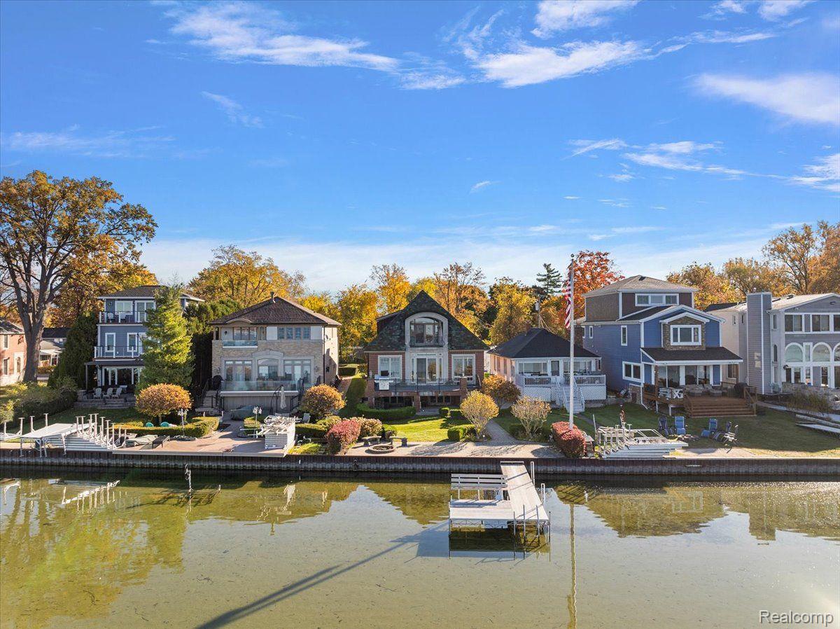 2014 WILLOW BEACH Street