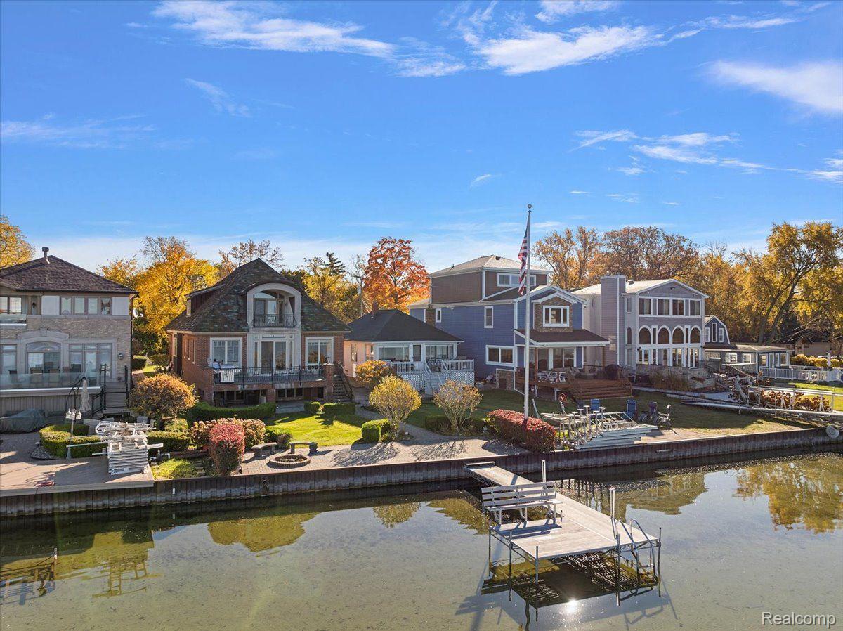 2014 WILLOW BEACH Street