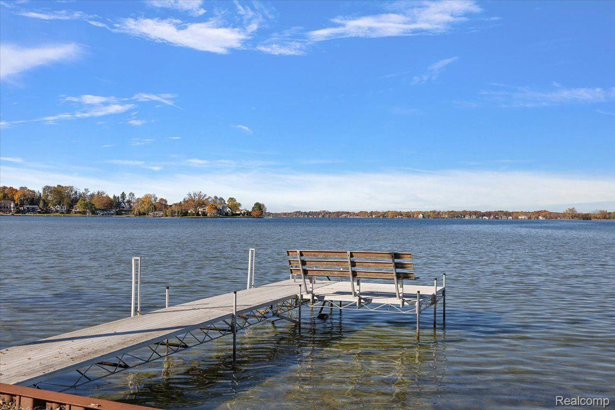 2014 WILLOW BEACH Street