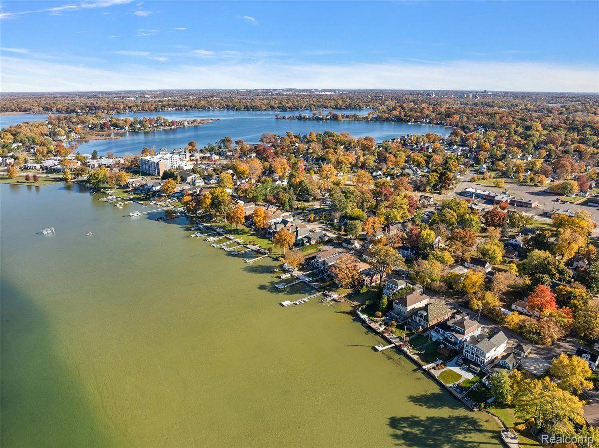 2014 WILLOW BEACH Street